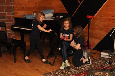 Brooklyn Shuck, Fina Strazza and Tori Feinstein Photo