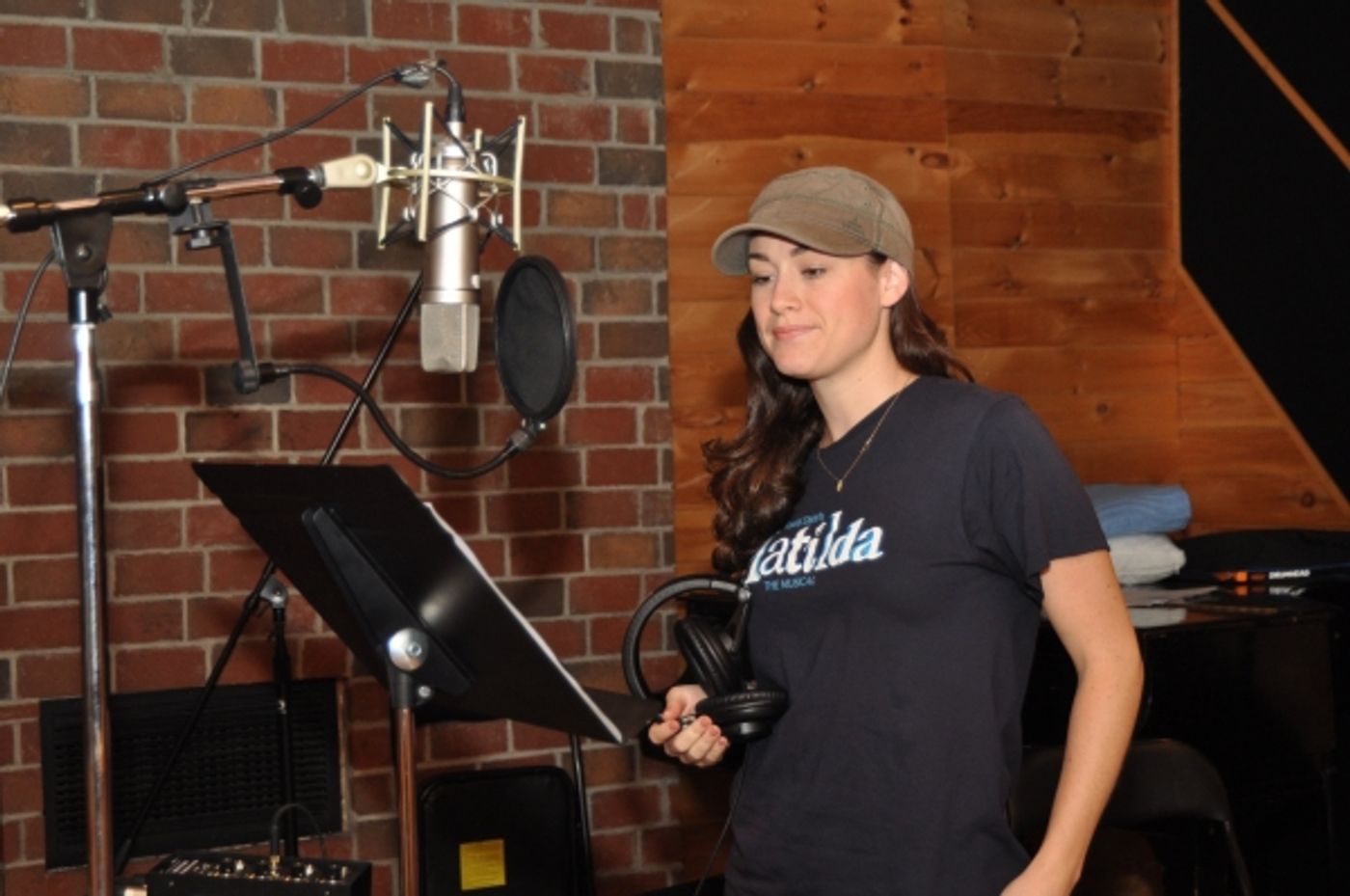 Exclusive Photo Coverage: MATILDA Cast Gets Christmassy for Carols For A Cure! Image