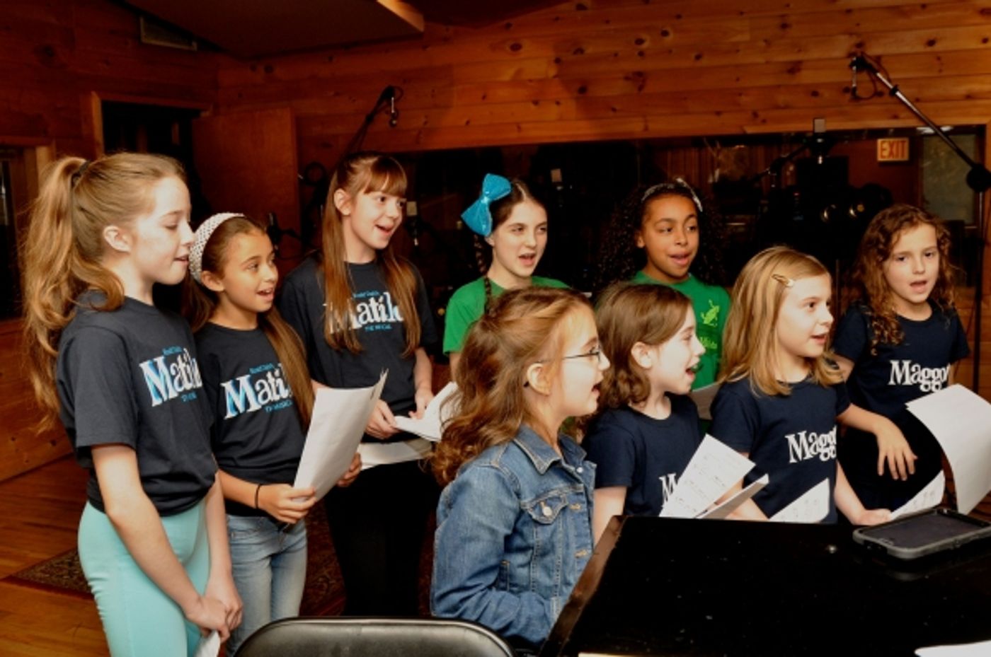 Exclusive Photo Coverage: MATILDA Cast Gets Christmassy for Carols For A Cure! Image