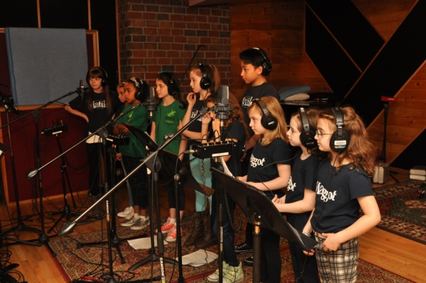 Exclusive Photo Coverage: MATILDA Cast Gets Christmassy for Carols For A Cure! Image