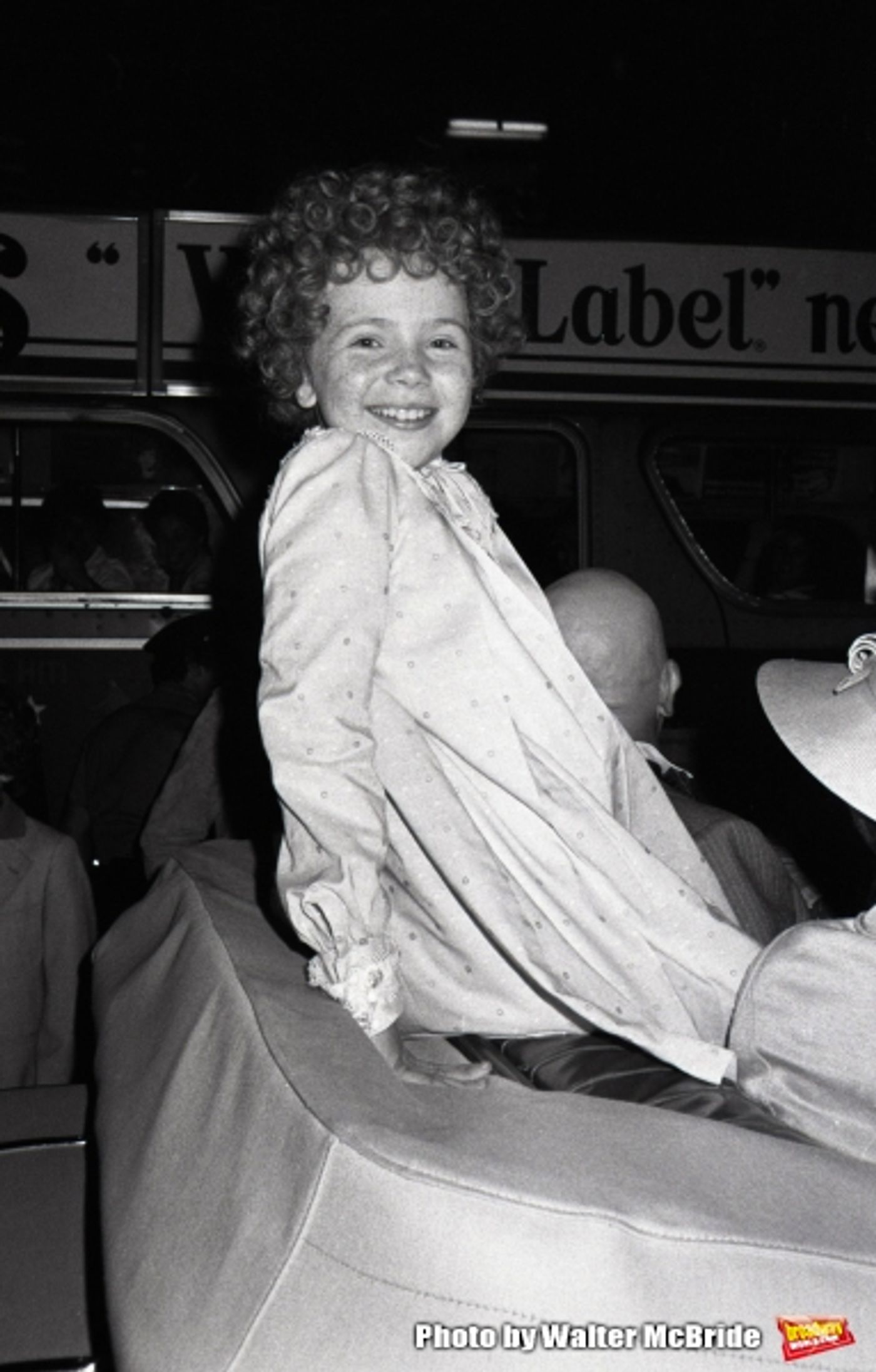 Photo Blast from Past: On the Set with ANNIE Cast in 1982  Image