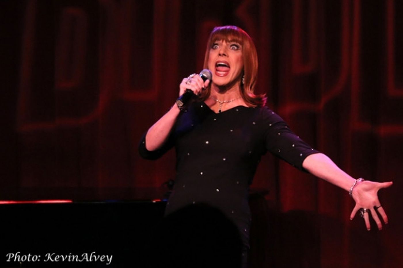 Photo Flash: Miss Coco Peru Comes to Birdland  Image