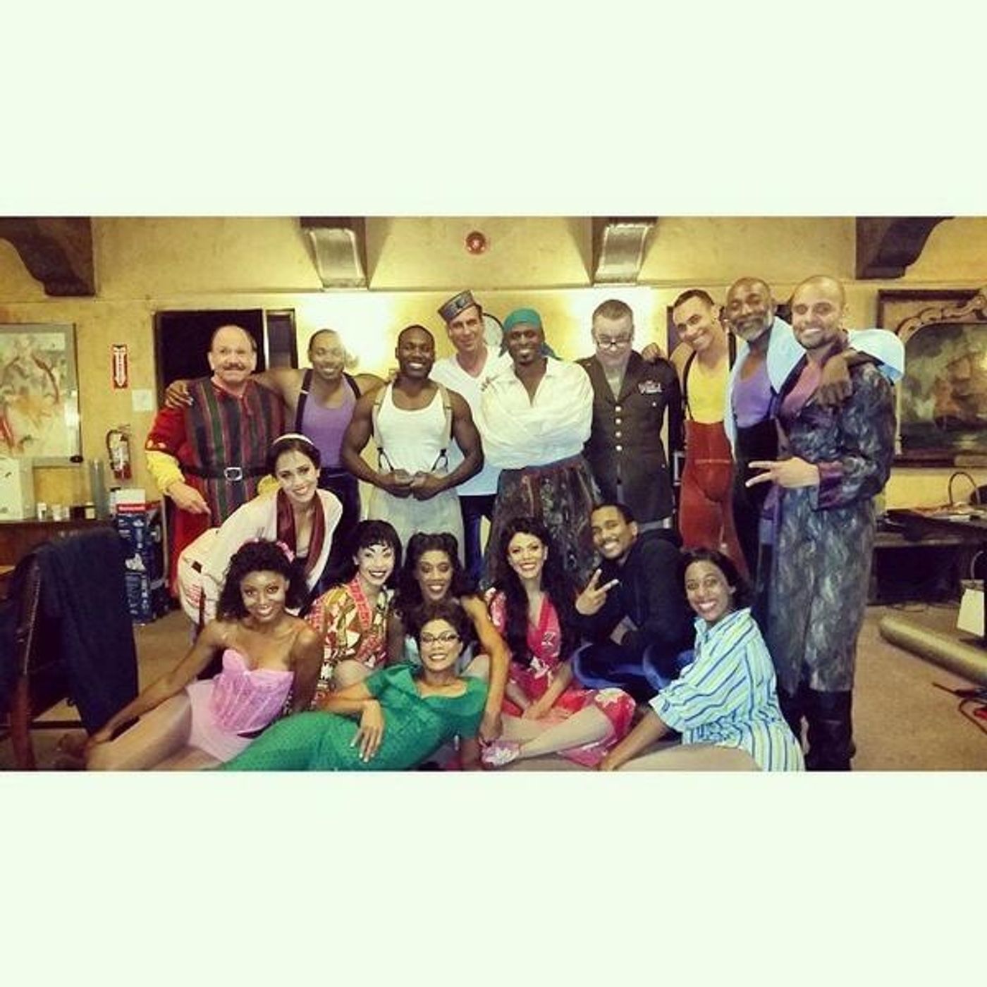 Photo Flash: Saturday Intermission Pics October 11 - Part 2 - CINDERELLA & NEWSIES Tours Share First #SIP, and More!  Image