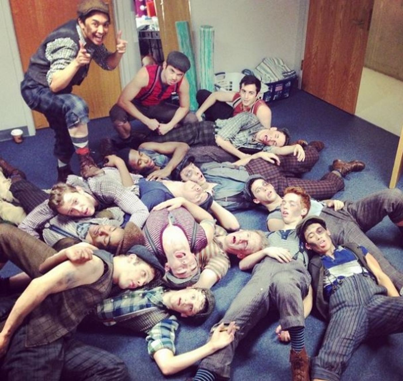 Photo Flash: Saturday Intermission Pics October 11 - Part 2 - CINDERELLA & NEWSIES Tours Share First #SIP, and More!  Image
