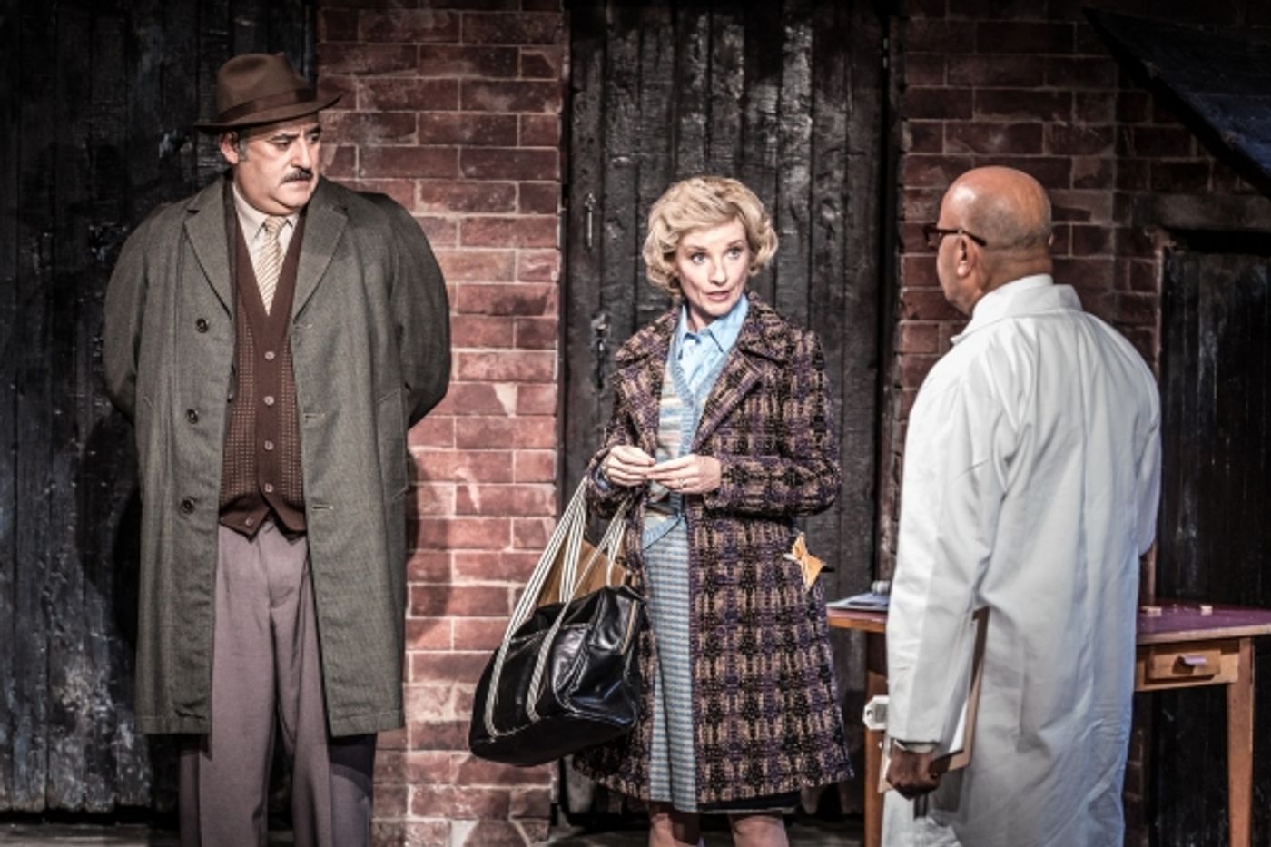 Photo Coverage: More From EAST IS EAST, Starring Jane Horrocks!  Image
