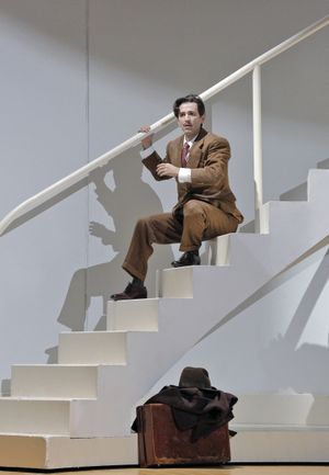 Anthony Roth Costanzo  Photo