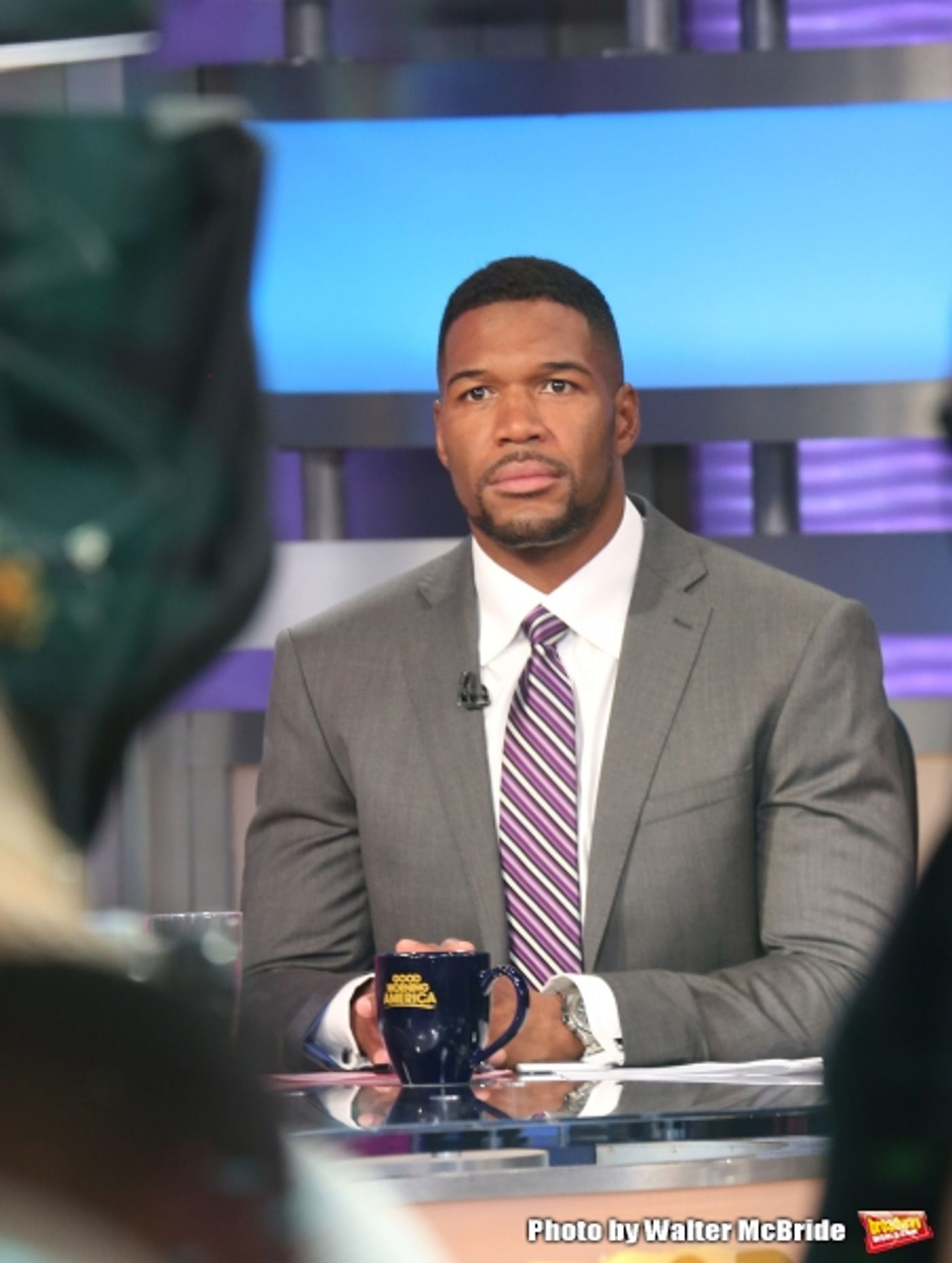 Photo Coverage: On the Set of GOOD MORNING AMERICA with Michael Strahan  Image