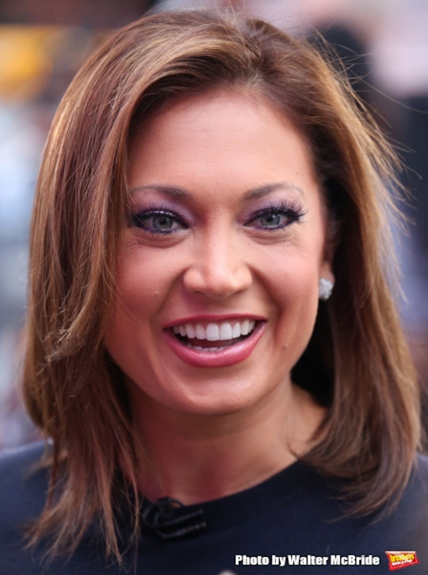 Photo Coverage: A Visit with the Cast of GOOD MORNING AMERICA Image