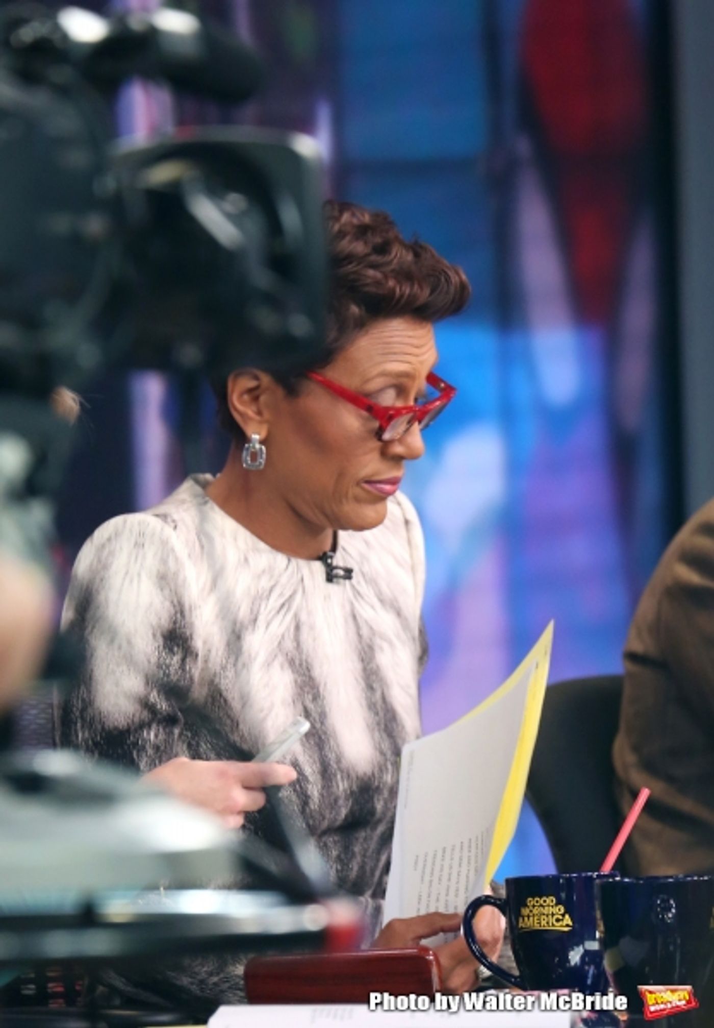Photo Coverage: A Visit with the Cast of GOOD MORNING AMERICA Image