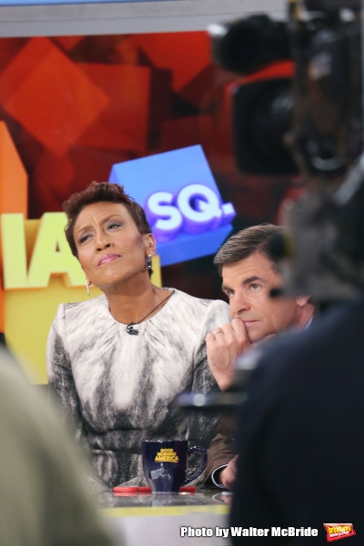 Photo Coverage: A Visit with the Cast of GOOD MORNING AMERICA Image