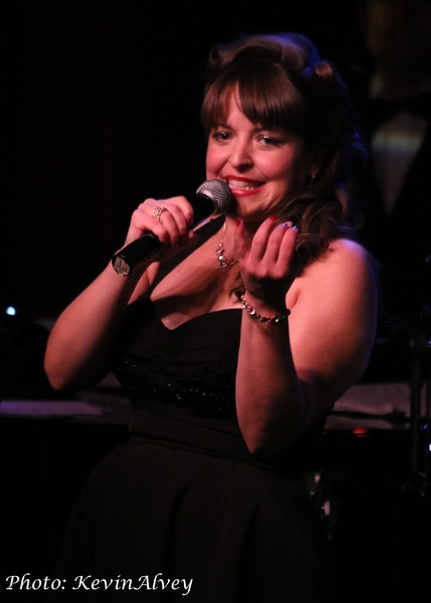 Photo Flash: Jenna Esposito Celebrates Italian-American Singers at Birdland  Image
