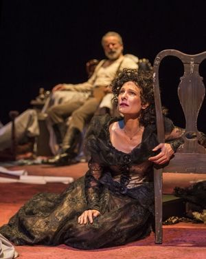 Susan Angelo as Alice (Geoff Elliott as Edgar in background) Photo