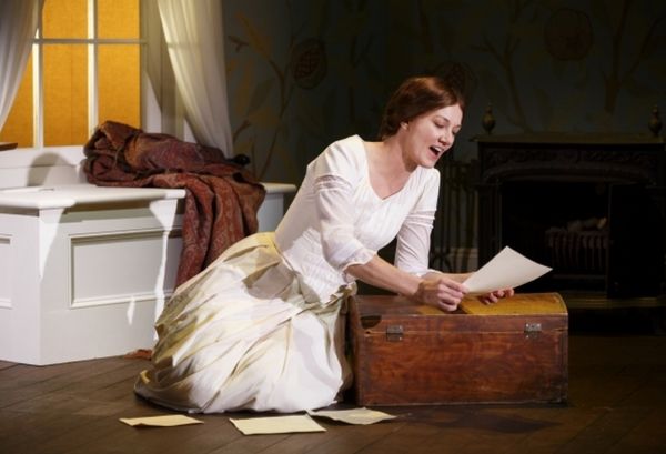 Joely Richardson Photo