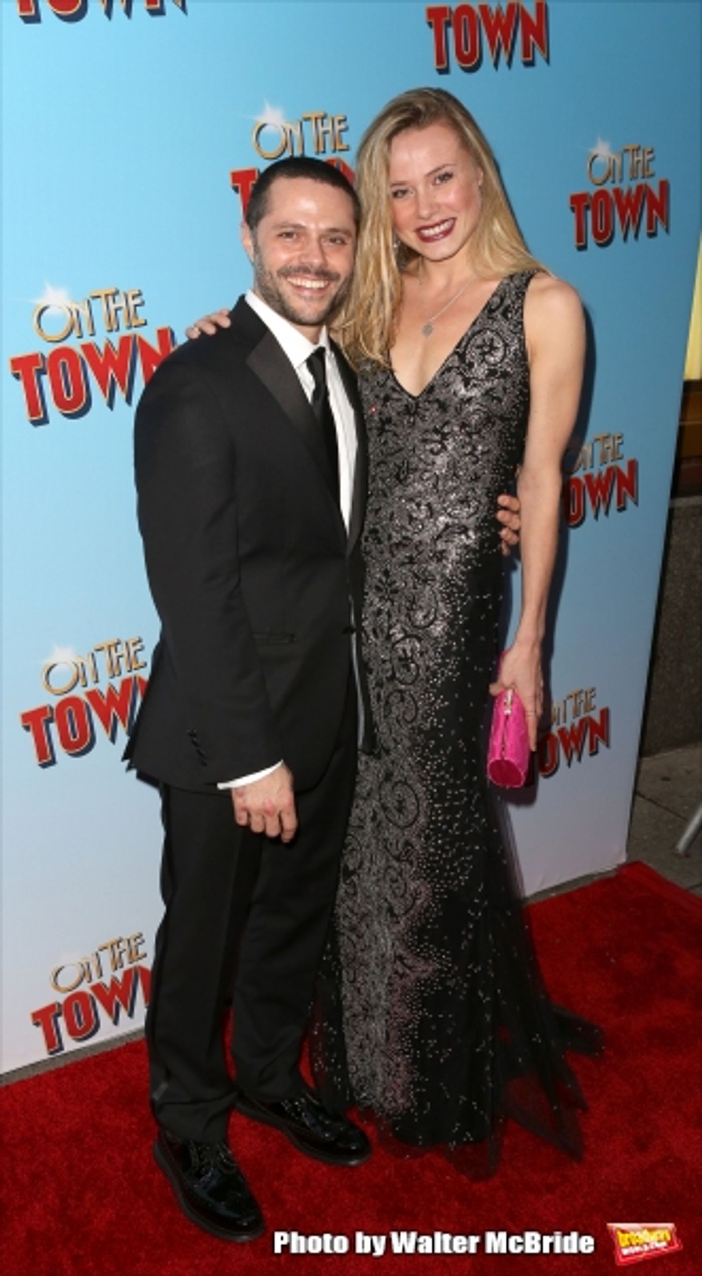 Photo Coverage: Stars Hit the ON THE TOWN Red Carpet Image