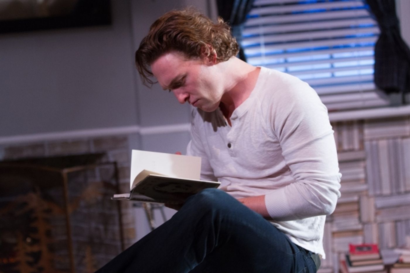 Photo Flash: First Look at Holly Twyford and Luigi Sottile in Signature Theatre's SEX WITH STRANGERS Photo Flash: First Look at Holly Twyford and Luigi Sottile in Signature Theatre's SEX WITH STRANGERS Image