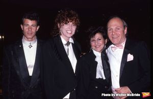The Manhattan Transfer: Alan Paul, Cheryl Bentyne, Janis Siegel & Tim Hauser in New York City in 1988 @ BroadwayWorld The Manhattan Transfer: Alan Paul, Cheryl Bentyne, Janis Siegel & Tim Hauser in New Y Photo