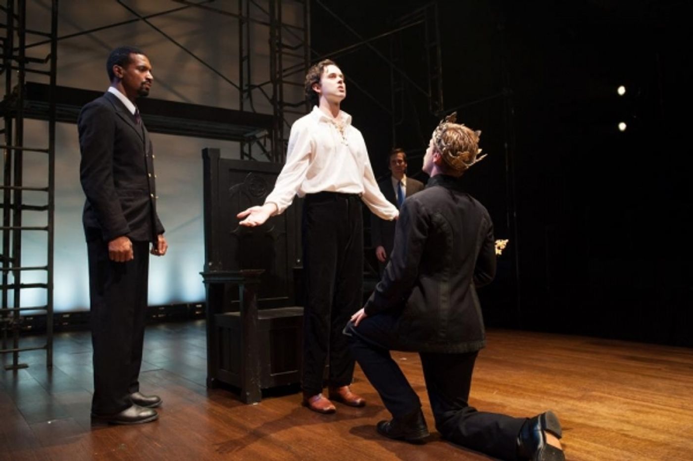 Photo Flash: First Look at Quintessence Theatre's RICHARD II  Image
