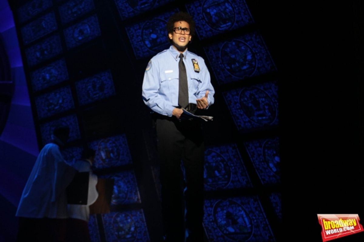 Juan Delgado interpreta a Eddie at 