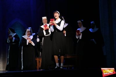 MarÃƒÂ­a Roberta (Gara Roda) se destapa en el canto Photo