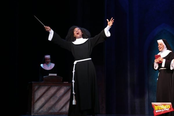 Deloris Van Cartier o la hermana MarÃƒÂ­a Clara Photo