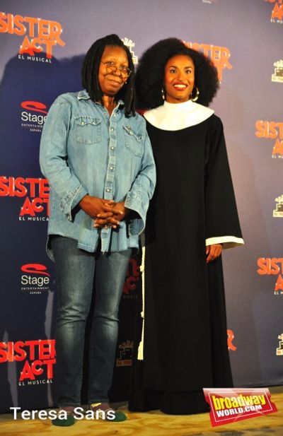 Whoopi Goldberg y Mireia Mambo Bokele Photo