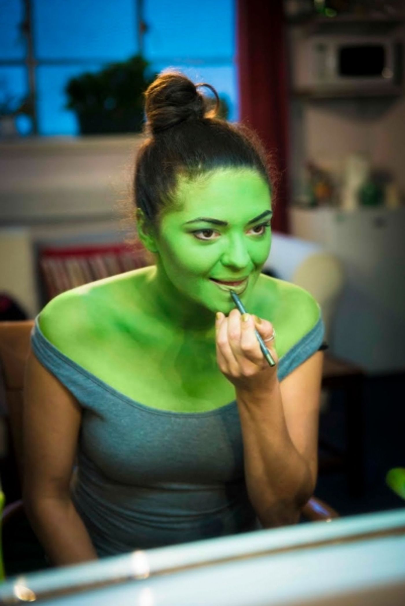 Photo Flash: First Look - Jennifer DiNoia Goes Green for West End Debut in WICKED!  Image