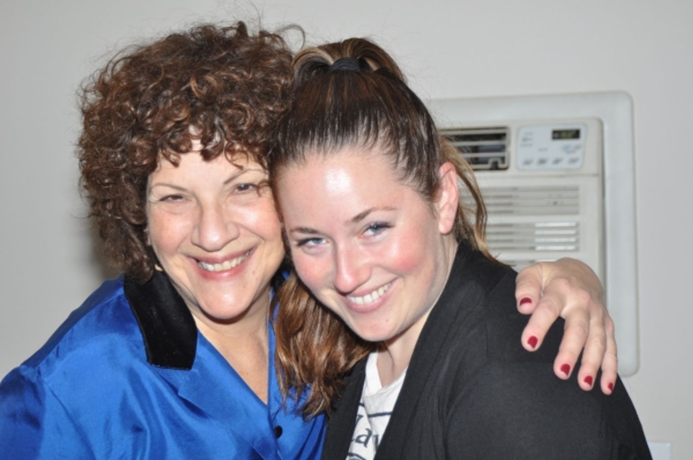 Exclusive Photo Coverage: A GENTLEMAN'S GUIDE TO LOVE AND MURDER Gets in the Holiday Spirit for Carols For A Cure Image