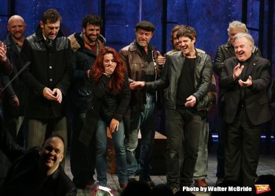 Jimmy Nail, Rachel Tucker, Michael Esper, Fred Applegate with cast  Photo