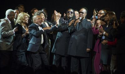 Berry Gordy, Elijah Ahmad Lewis, Stevie Wonder & Cast Photo