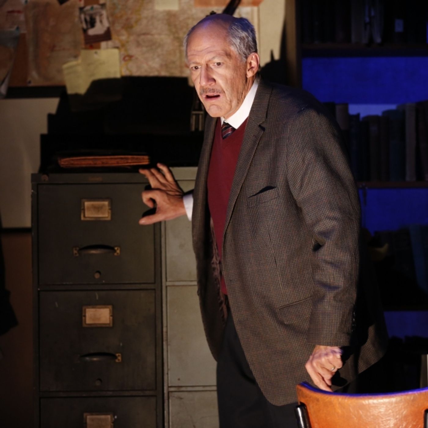 Photo Flash: WIESENTHAL Opens Tonight Off-Broadway  Image