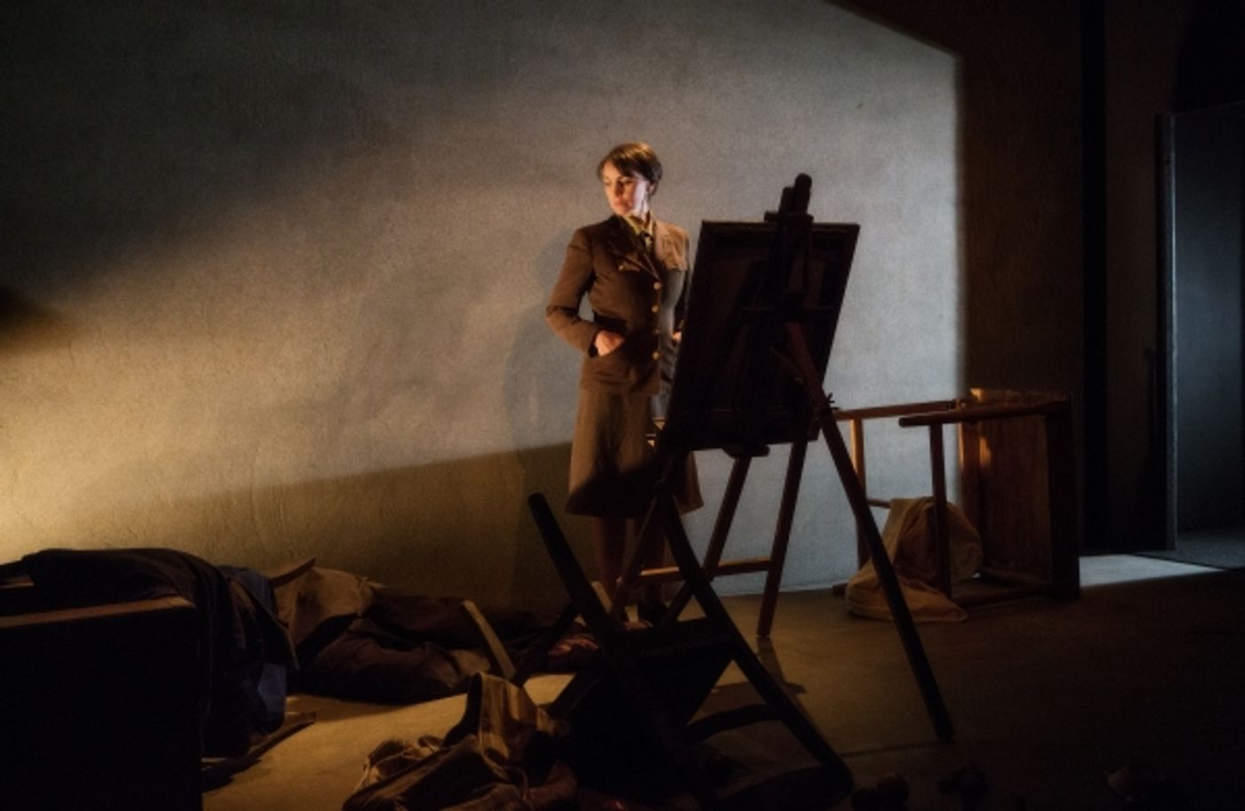 Photo Flash: First Look at Tarragon Theare's THE BAKELITE MASTERPIECE  Image