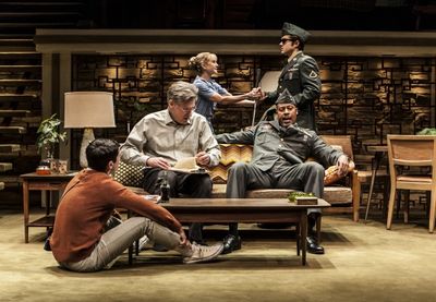 Raviv Ullman, Bill Pullman, Holly Hunter, Morocco Omari and Ben Schnetzer (back) Photo