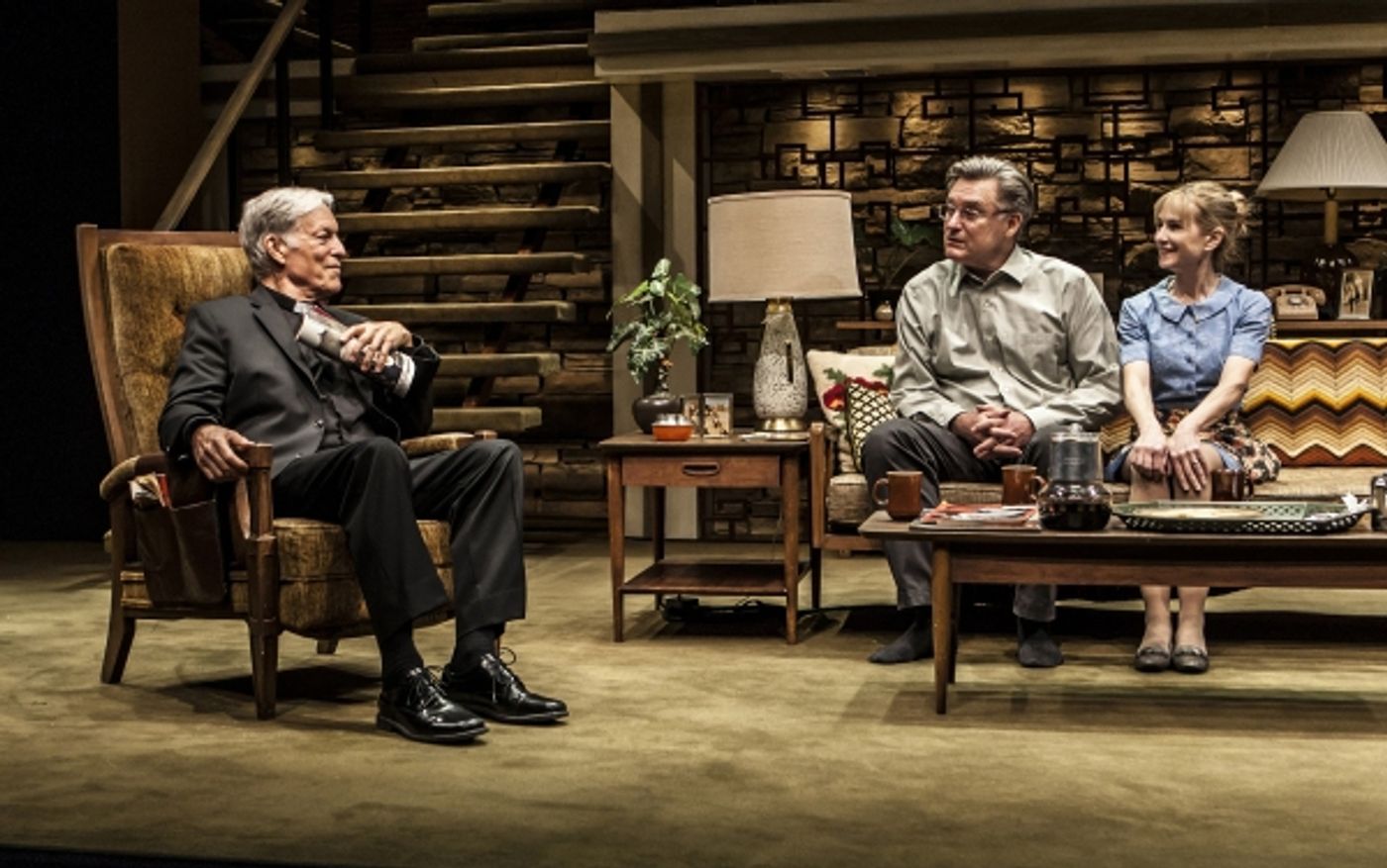 Photo Flash: First Look at Bill Pullman and More in The New Group's STICKS AND BONES  Image