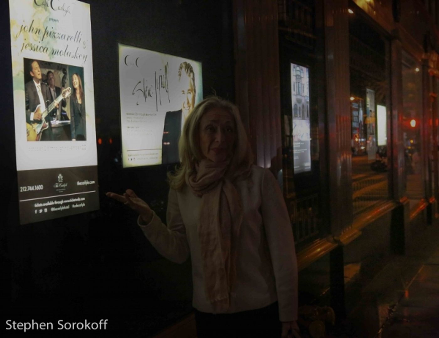 Photo Coverage: Bucky Pizzarelli Steps in for Jessica Molaskey at Cafe Carlyle  Image