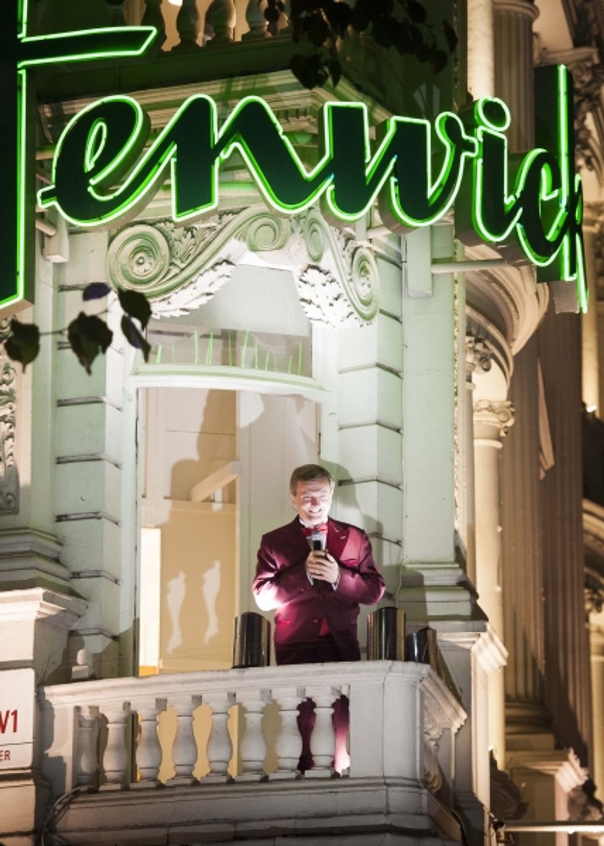 Aled Jones, and the Cast of White Christmas  at 