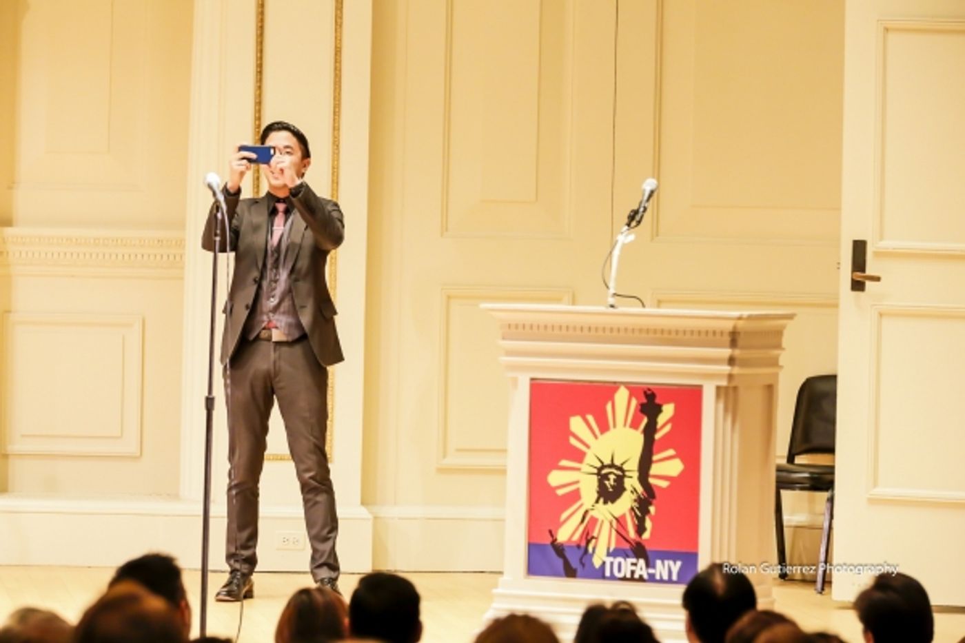 Photo Coverage: 4th The Outstanding Filipino Americans in New York Awards at Carnegie Hall  Image