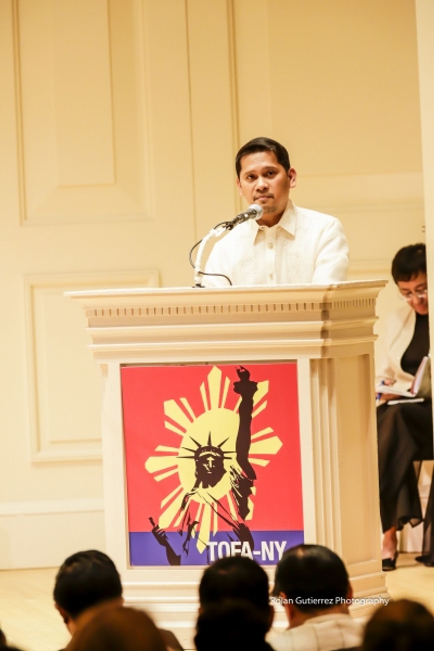 Photo Coverage: 4th The Outstanding Filipino Americans in New York Awards at Carnegie Hall  Image