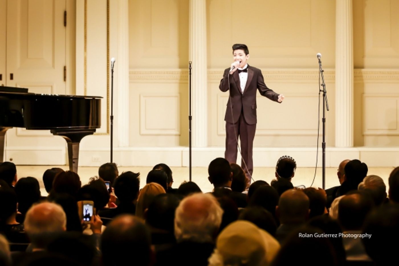 Photo Coverage: 4th The Outstanding Filipino Americans in New York Awards at Carnegie Hall  Image