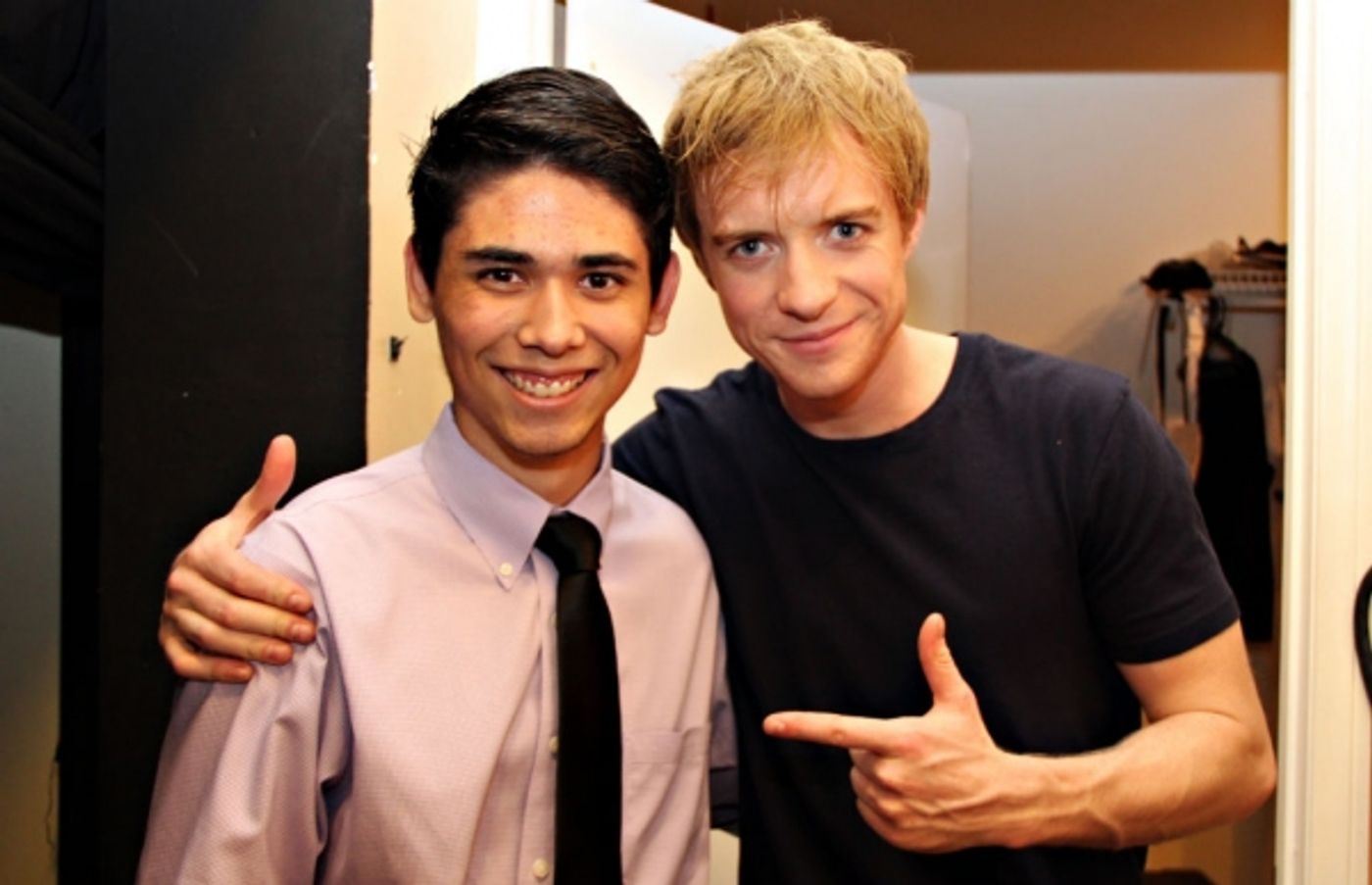 Photo Flash: Ben Vereen Reunites With PIPPIN Cast on National Tour Photo Flash: Ben Vereen Reunites With PIPPIN Cast on National Tour Image