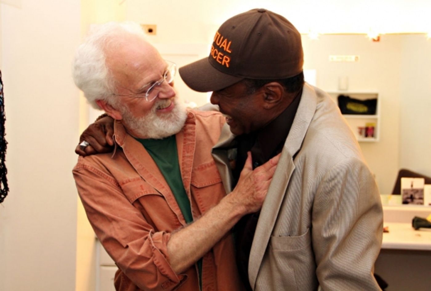 Photo Flash: Ben Vereen Reunites With PIPPIN Cast on National Tour Photo Flash: Ben Vereen Reunites With PIPPIN Cast on National Tour Image