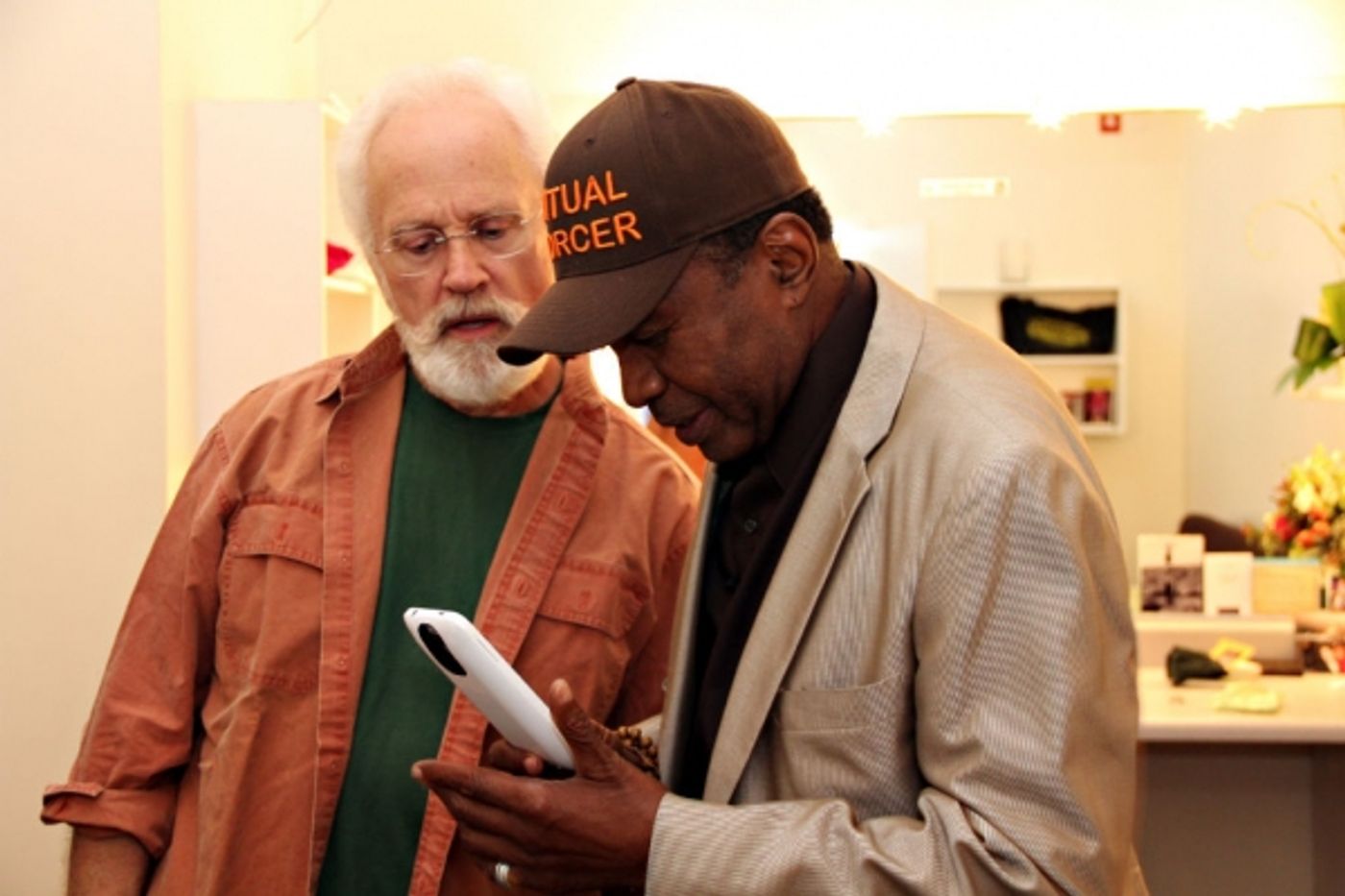 Photo Flash: Ben Vereen Reunites With PIPPIN Cast on National Tour Photo Flash: Ben Vereen Reunites With PIPPIN Cast on National Tour Image