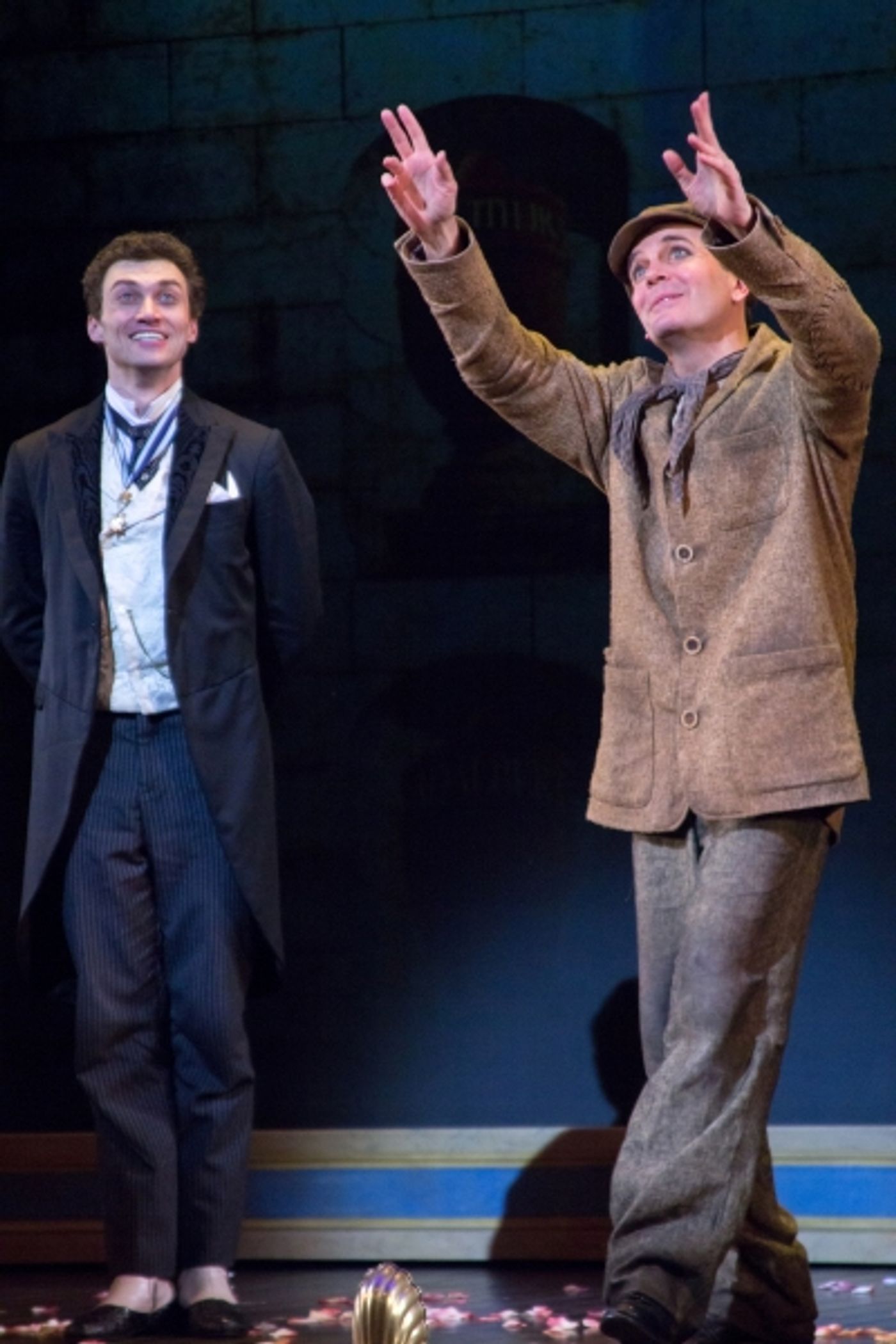 Photo Coverage: Carole Shelley and Catherine Walker Take First Bows in A GENTLEMAN'S GUIDE TO LOVE AND MURDER  Image