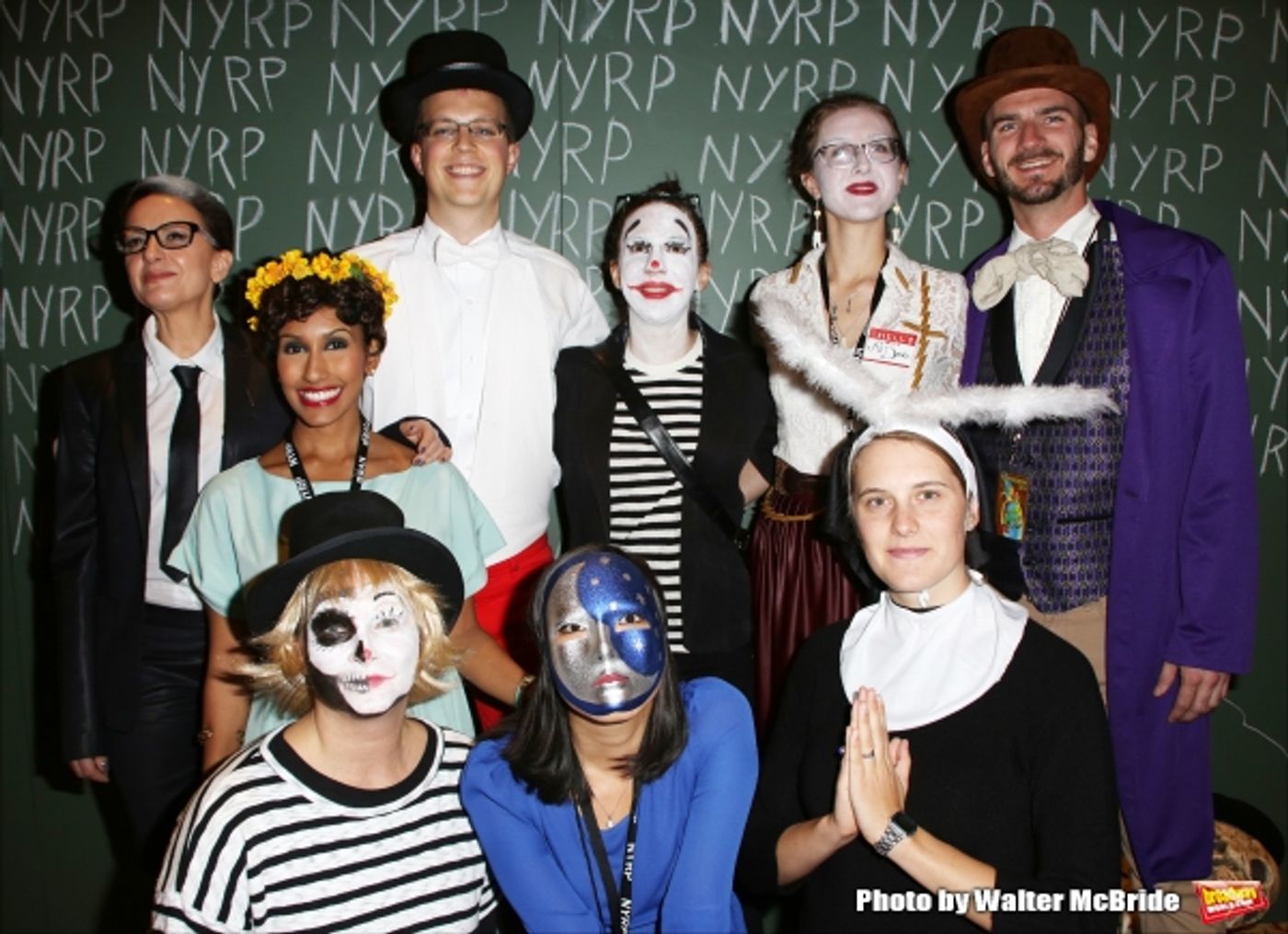 Photo Coverage: Bette Midler Hosts 19th Annual Hulaween Gala: Fellini Hulaweeni Image