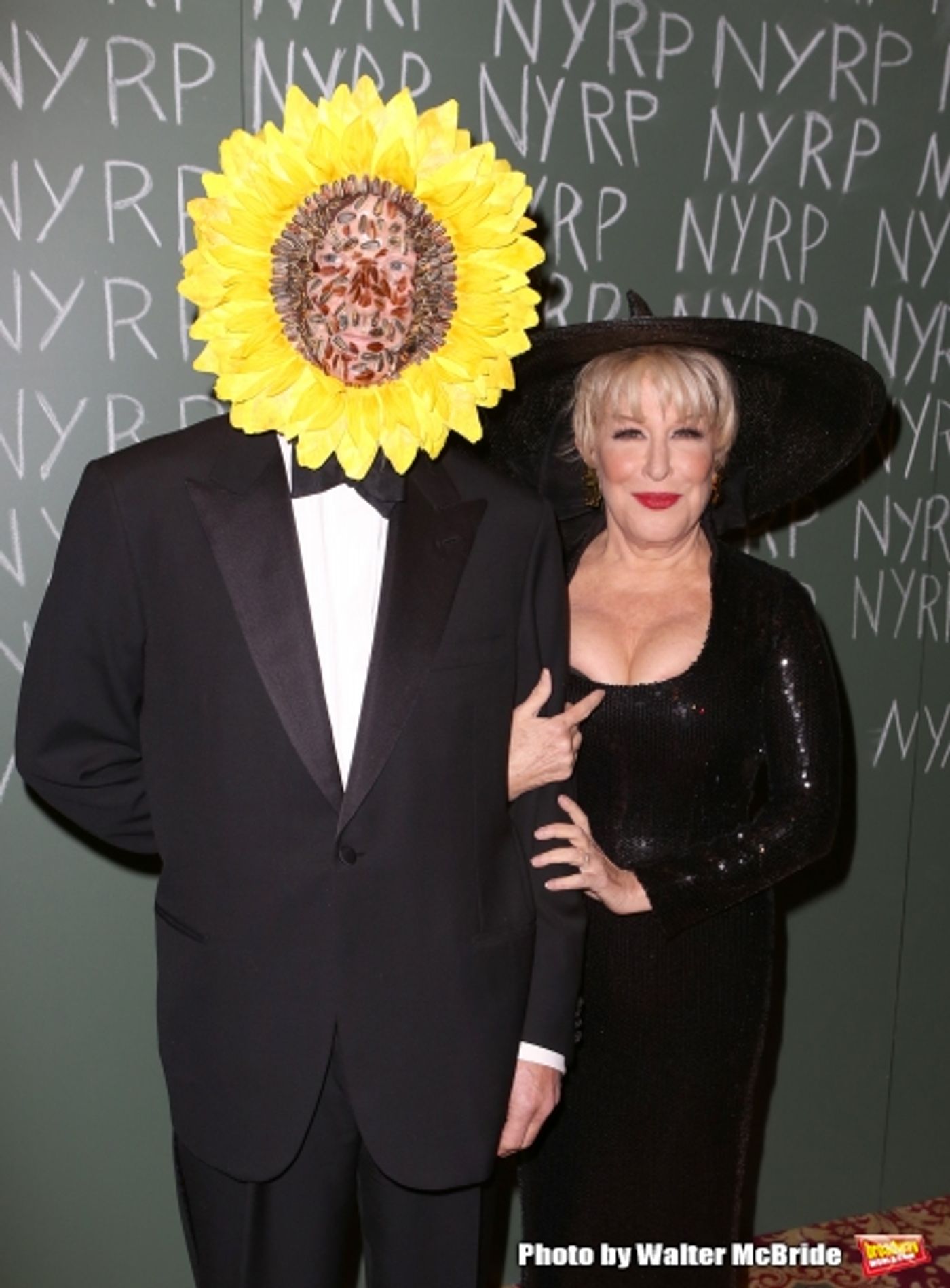 Photo Coverage: Bette Midler Hosts 19th Annual Hulaween Gala: Fellini Hulaweeni Image