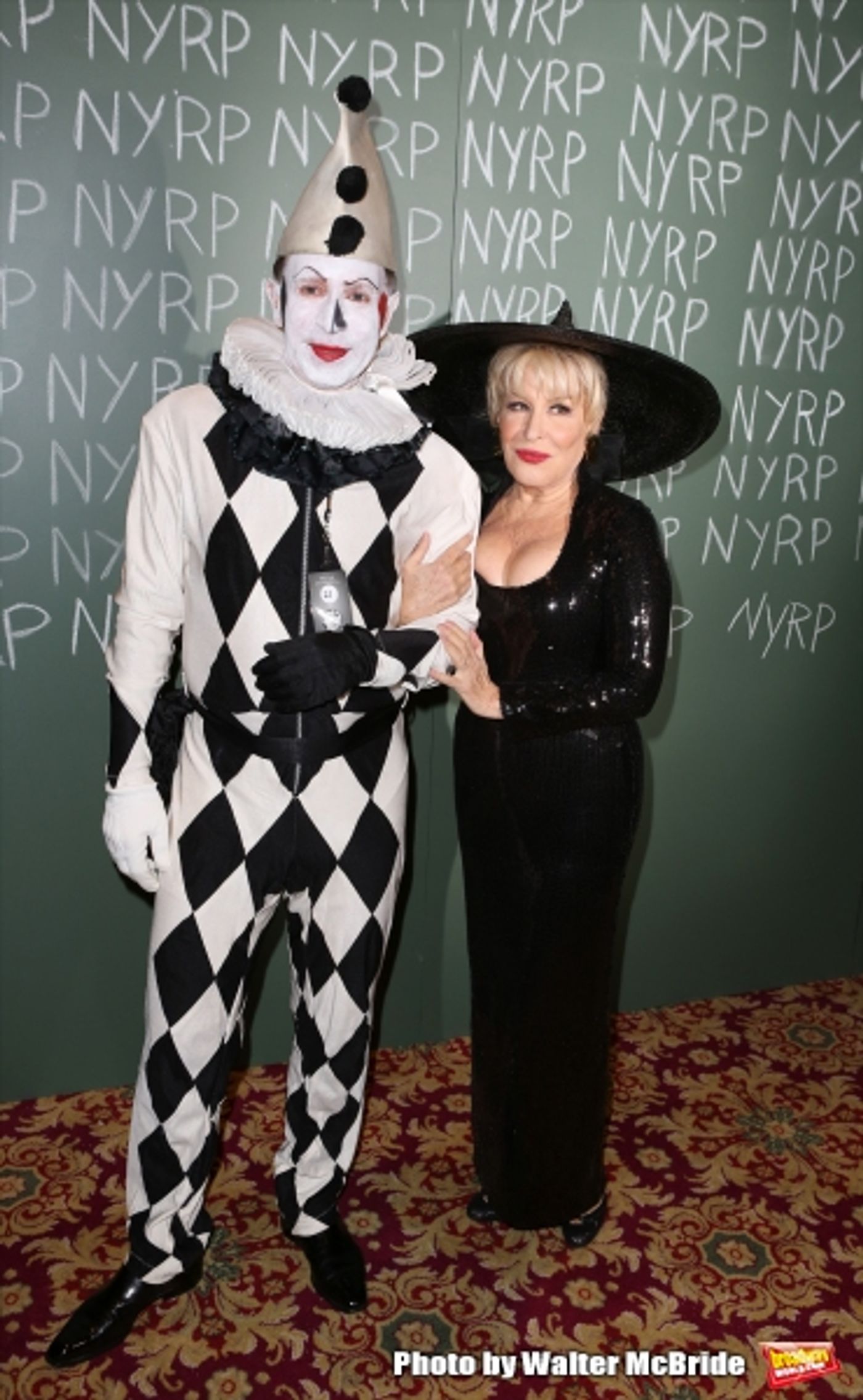 Photo Coverage: Bette Midler Hosts 19th Annual Hulaween Gala: Fellini Hulaweeni Image