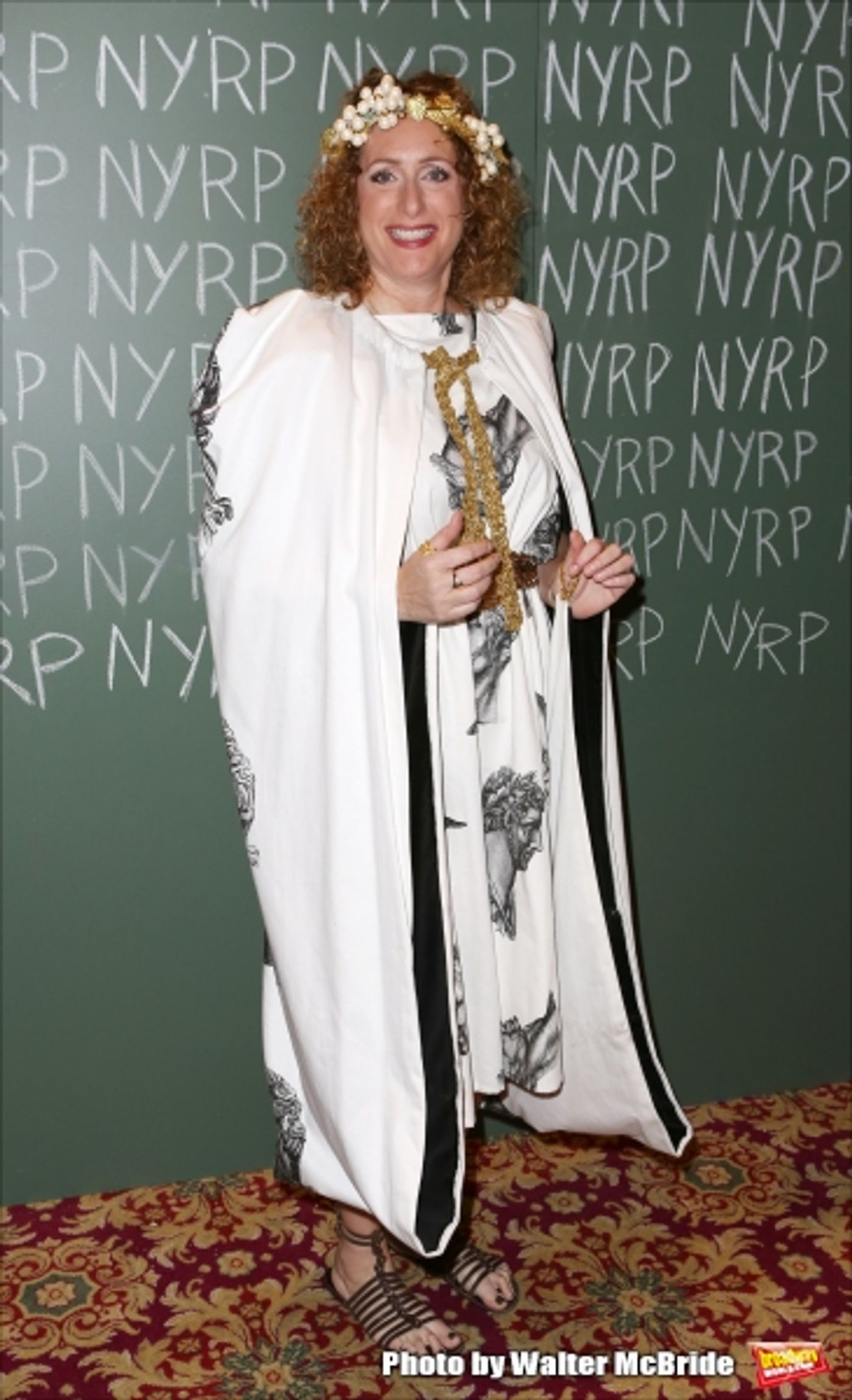 Photo Coverage: Bette Midler Hosts 19th Annual Hulaween Gala: Fellini Hulaweeni Image