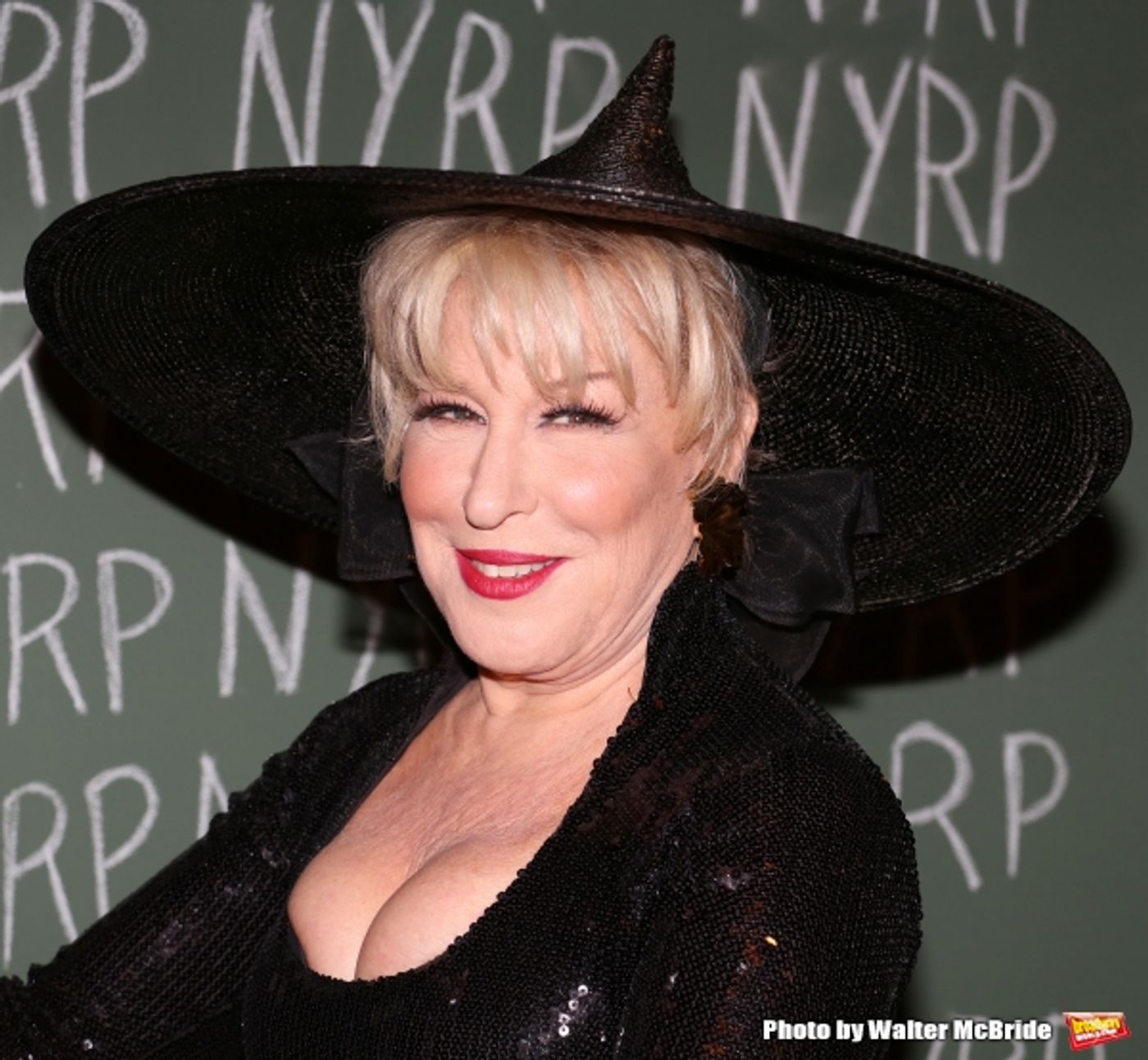 Photo Coverage: Bette Midler Hosts 19th Annual Hulaween Gala: Fellini Hulaweeni Image