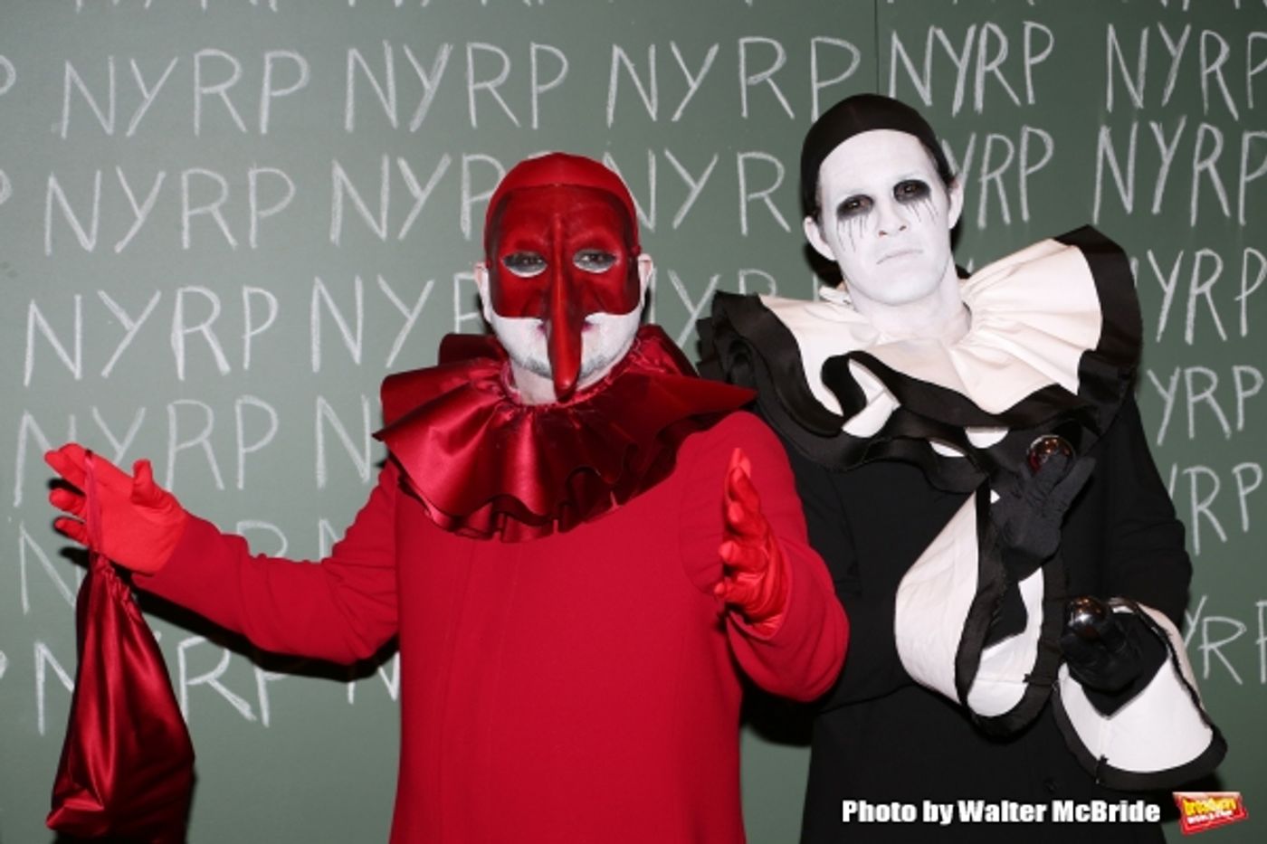 Photo Coverage: Bette Midler Hosts 19th Annual Hulaween Gala: Fellini Hulaweeni Image