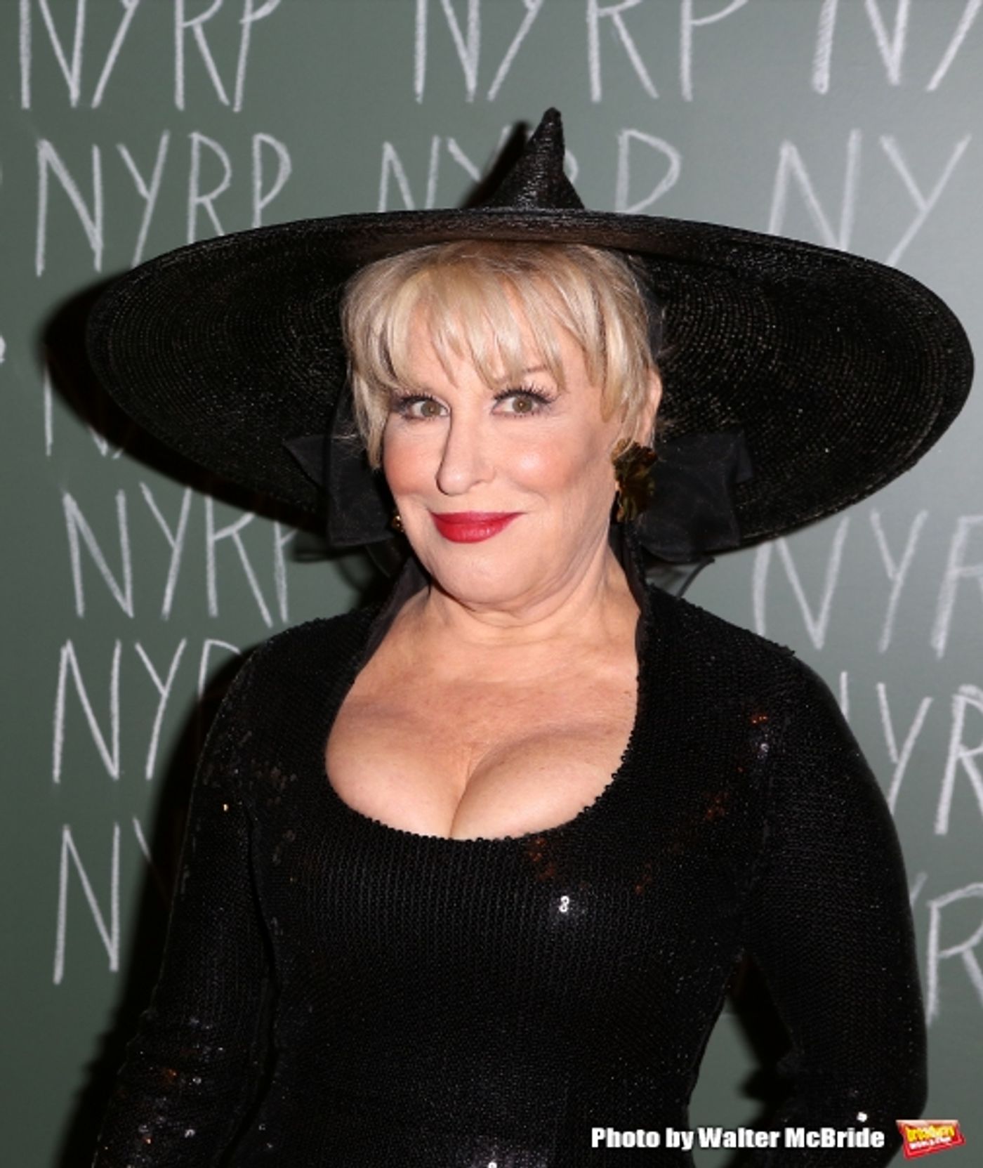 Photo Coverage: Bette Midler Hosts 19th Annual Hulaween Gala: Fellini Hulaweeni Image