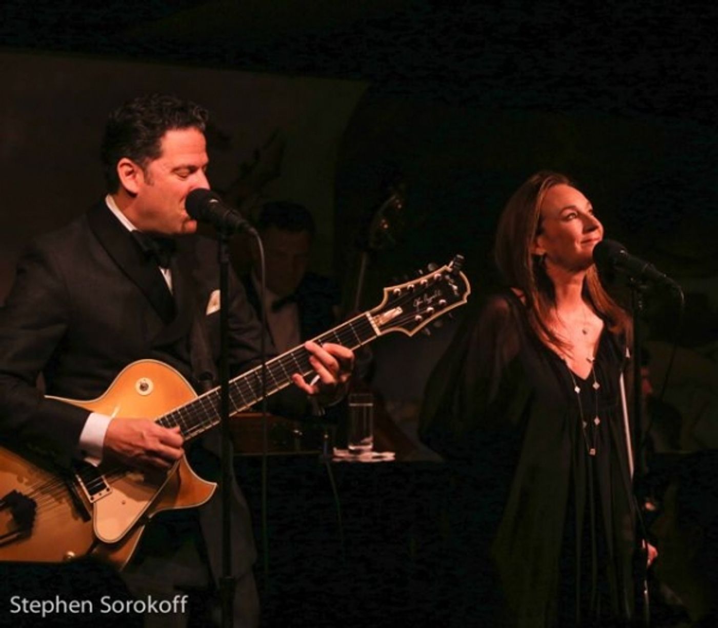 Photo Coverage: John Pizzarelli and Jessica Molaskey Bring 'Grownup Songs' to Cafe Carlyle  Image